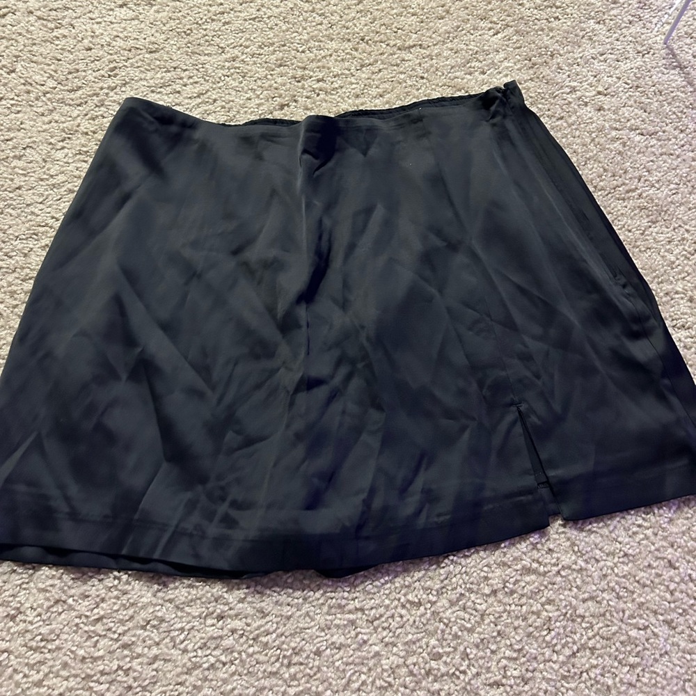 New with tags Abercrombie and fitch black silk skirt skort w slit size large